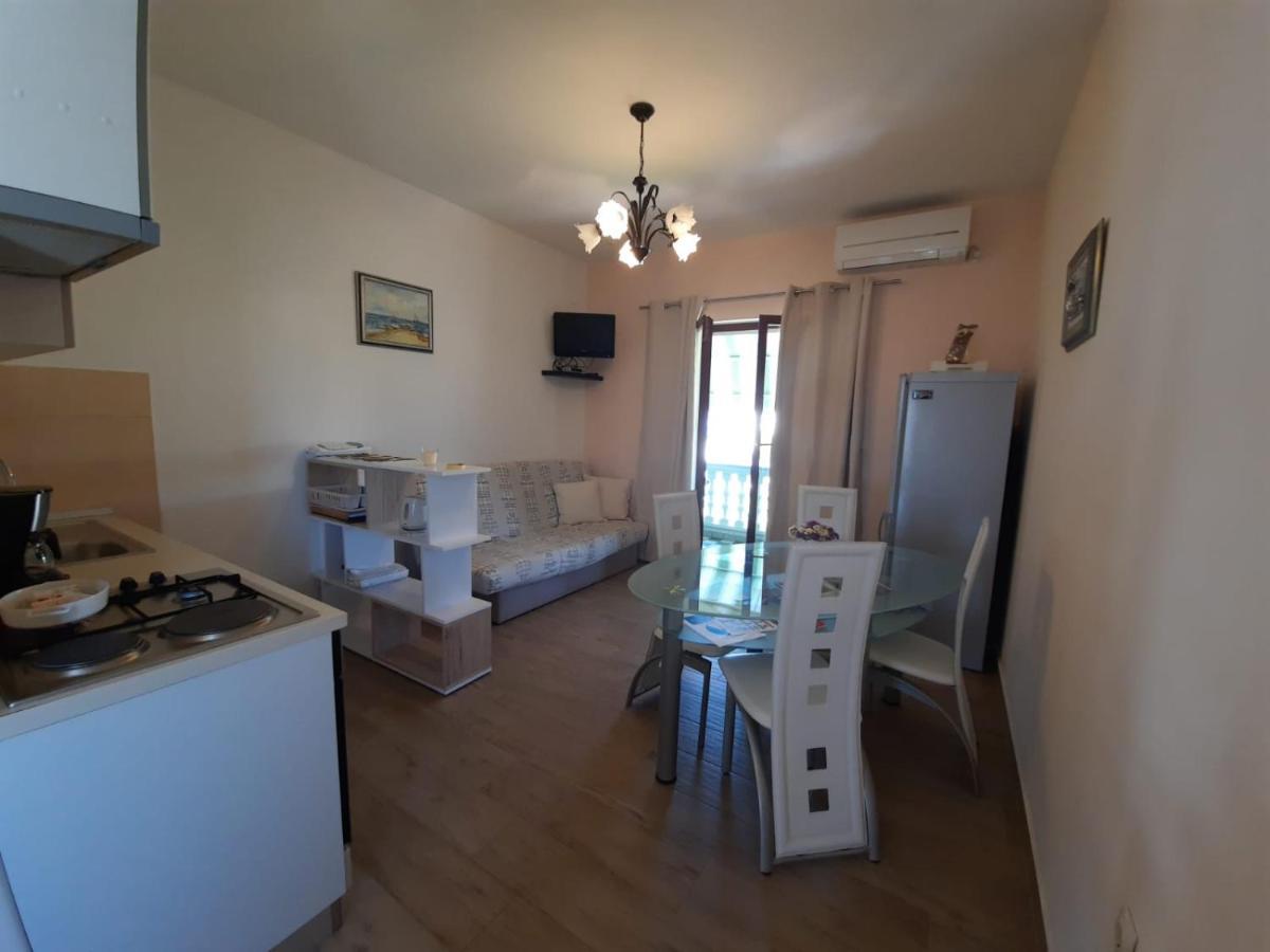 Apartman Barbir ซูโกชัน ภายนอก รูปภาพ