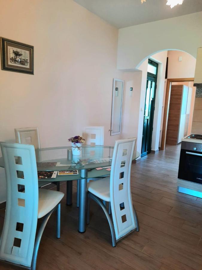 Apartman Barbir ซูโกชัน ภายนอก รูปภาพ